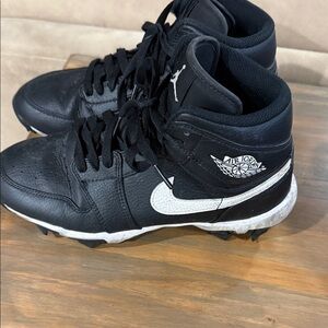 Kids Nike Air Jordan Black & White Cleat Sneakers